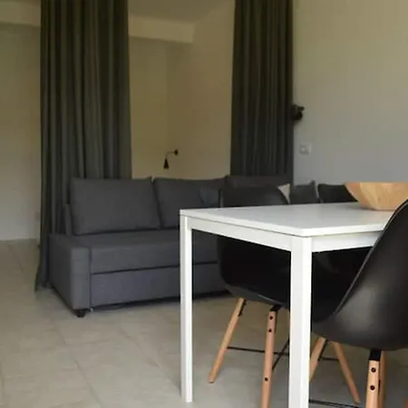 Apartment Mila Close To The Beach Διαμέρισμα *
