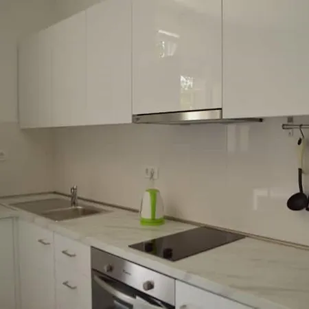Apartment Mila Close To The Beach Διαμέρισμα